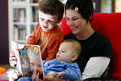 MomReadingWithChildren