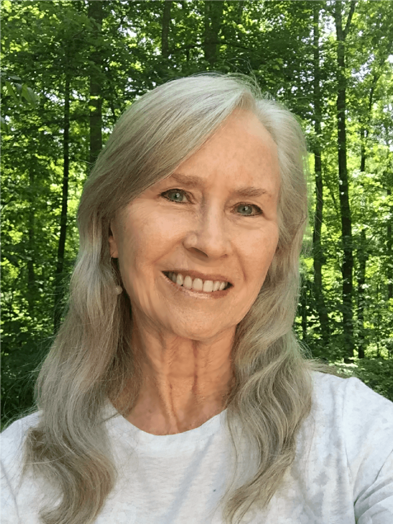 Gretchen Susan Romanowski Author Headshot