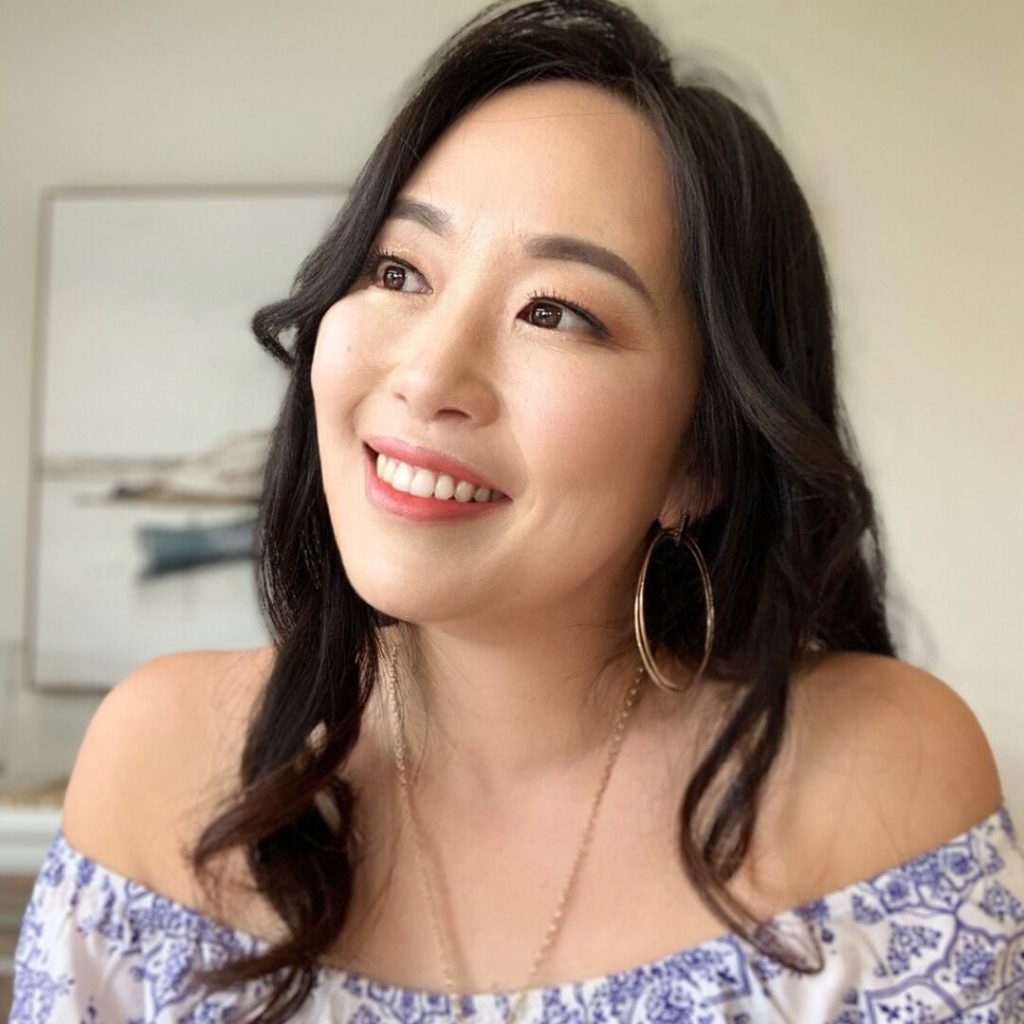 Graci Kim: Author Headshot