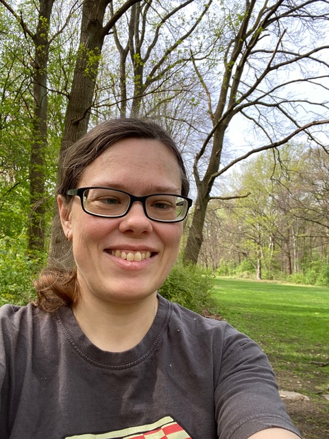 Larysa Maliush headshot | The Children's Book Review Illustrator headshot of Larysa Malish